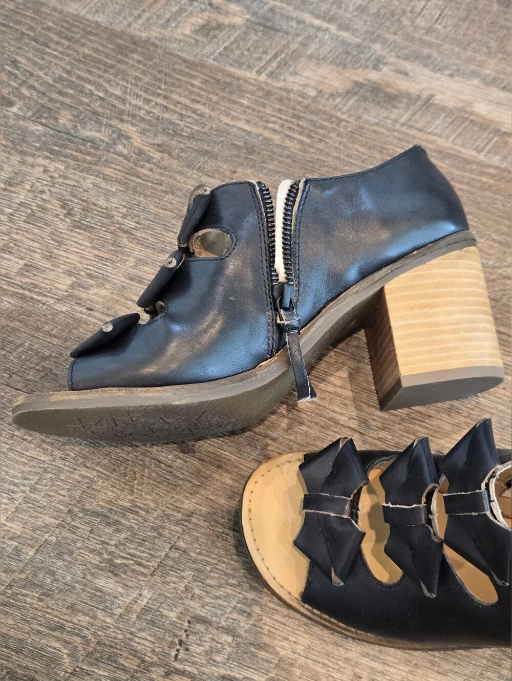 Latigo VEGA Anthropologie Shoes, Size 7.5